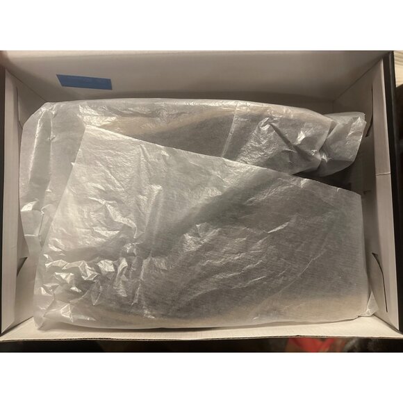 Mens London Fog Chukka Boots Brown With Memory Foam Soles $120 MSRP - Picture 10 of 10